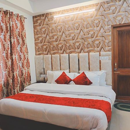 B&B Aston Shimla Hill'S Eksteriør billede
